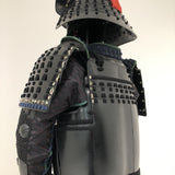 【O-036】Black Thread Laced Vertical Seam Two-Piece Cuirass Armor:黒糸威縦矧二枚胴具足