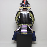 【O-039】Pale Wisteria and White Thread Laced Fur Decorated Two-Piece Cuirass Armor:藤白糸威毛立二枚胴具足