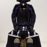 【O-065-1】Deep navy blue thread laced black barrel shoulder guards two-piece cuirass armor：濃紺糸威黒桶側二枚胴具足
