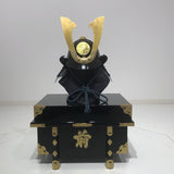 【O-058-K】Dark blue thread laced black barrel shoulder guards two-piece cuirass armor with a helmet featuring a kuwagata (horn-shaped crest) (helmet only)：紺糸威黒桶側二枚胴具足（鍬形）（兜のみ）