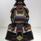 【O-011】Large Plate Purple Gradation Laced Haramaki Armor (Ninotani Helmet)：本大札紫裾濃威腹巻鎧（二之谷兜）