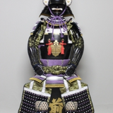 【O-039】Pale Wisteria and White Thread Laced Fur Decorated Two-Piece Cuirass Armor：藤白糸威毛立二枚胴具足