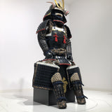 【O-047】Deep navy blue thread laced Iyo-style simple tied two-piece cuirass armor with matte lacquer finish：濃紺糸威伊予素懸二枚胴具足(艶消塗)