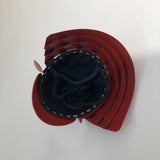 【O-062-K】Dark blue thread laced black barrel shoulder guards two-piece cuirass armor with period lacquer finish (helmet only)：濃紺糸威赤桶側二枚胴具足（時代塗）（兜のみ）