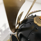 【O-047-K】Deep navy blue thread laced Iyo-style plain lacing two-piece cuirass armor (helmet only)：濃紺糸威伊予素懸二枚胴具足（兜のみ）