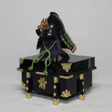 【O-030-K】Yellowish green thread laced vertical joined two-piece cuirass armor (helmet only)：萌黄糸威縦矧二枚胴具足（兜のみ）