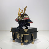 【O-013-K】Deep navy blue thread laced fur pull two-piece cuirass armor (helmet only)：紺糸威毛引二枚胴（兜のみ）