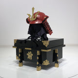 【O-033-K】Black thread laced Iyo-style waist-guard two-piece cuirass armor (aged finish) (helmet only)：黒糸威伊予腰取二枚胴具足（時代仕上げ）（兜のみ）