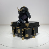【O-063-K】Dark blue thread laced black barrel shoulder guards two-piece cuirass armor (helmet only)： 紺糸威黒桶側二枚胴具足（兜のみ）