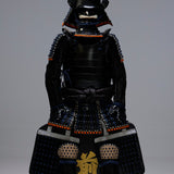 【O-051】Dark blue thread laced black matte riveted two-piece cuirass armor with peach-shaped helmet：紺糸威黒艶消鋲綴二枚胴具足（桃形兜）