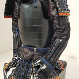 【O-050】Navy Blue Thread Laced Black Matte Riveted Two-Piece Cuirass Armor (Zunari-style Helmet)：紺糸威黒艶消鋲綴二枚胴具足（頭形兜）