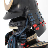 【O-055】Navy and red thread laced chest-fastened black barrel shoulder guards two-piece cuirass armor with twelve-plated helmet (hand-painted traditional lacquer finish)：紺赤糸威胸取黒桶側二枚胴具足・十二間兜（手時代塗）