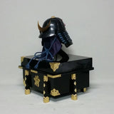 【O-064-K】Dark blue thread laced black barrel shoulder guards two-piece cuirass armor with traditional period lacquer finish (helmet only)：紺糸威黒桶側二枚胴具足（時代塗）（兜のみ）