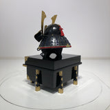 【O-047-K】Deep navy blue thread laced Iyo-style plain lacing two-piece cuirass armor (helmet only)：濃紺糸威伊予素懸二枚胴具足（兜のみ）