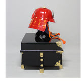 【O-060-K】Scarlet thread laced red barrel shoulder guards two-piece cuirass armor (helmet only)：緋糸威赤桶側二枚胴具足（兜のみ）