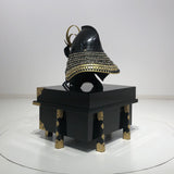 【O-031-K】Kashidori thread laced two-piece cuirass armor (helmet only)：樫鳥糸威二枚胴具足（兜のみ）