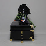 【O-030-K】Yellowish green thread laced vertical joined two-piece cuirass armor (helmet only)：萌黄糸威縦矧二枚胴具足（兜のみ）