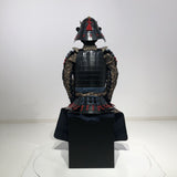 【O-055】Navy and red thread laced chest-fastened black barrel shoulder guards two-piece cuirass armor with twelve-plated helmet (hand-painted traditional lacquer finish)：紺赤糸威胸取黒桶側二枚胴具足・十二間兜（手時代塗）