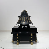 【O-023-K】Woodpecker thread laced vertical joined two-piece cuirass armor (helmet only)： 啄木糸威縦矧二枚胴（兜のみ）
