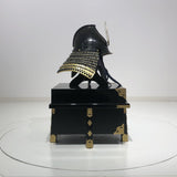 【O-031-K】Kashidori thread laced two-piece cuirass armor (helmet only)：樫鳥糸威二枚胴具足（兜のみ）