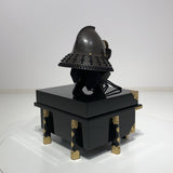【O-069-K】Black thread laced chest-guard ridge two-piece cuirass armor (helmet only)：黒糸威胸取鎬二枚胴具足（兜のみ）