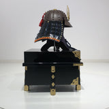 【O-045-K】Deep navy blue thread laced rusted iron riveted two-piece cuirass armor (helmet only)：紺糸威鉄錆鋲綴二枚胴具足（兜のみ）