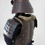 【O-053】Dark blue thread laced iron rusted riveted two-piece cuirass armor with head-shaped helmet：紺糸威鉄錆笠鋲二枚胴具足（頭形兜）