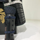 【O-036】Black Thread Laced Vertical Seam Two-Piece Cuirass Armor：黒糸威縦矧二枚胴具足