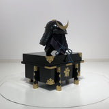 【O-063-K】Dark blue thread laced black barrel shoulder guards two-piece cuirass armor (helmet only)： 紺糸威黒桶側二枚胴具足（兜のみ）