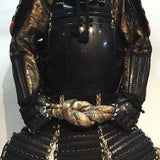 【O-068】Black thread laced vertical seam Iyo-style two-piece cuirass armor：▲黒糸威縦矧伊予二枚胴具足